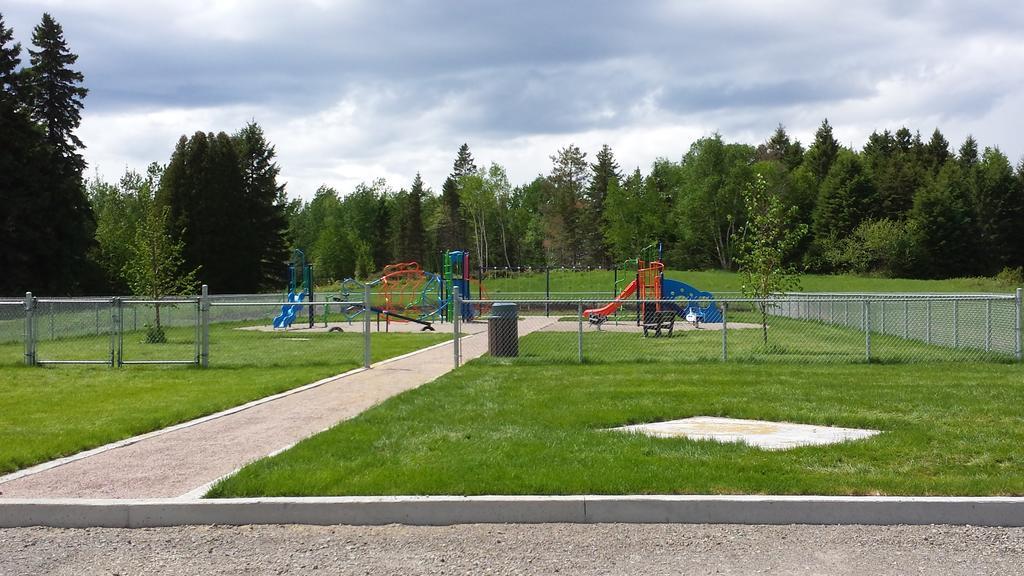 Les Appartement 4 Saisons Des Iles Saint-Gédéon Екстериор снимка